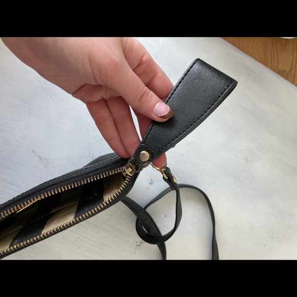 ❌SOLD❌Vivienne Westwood Orb Logo Crossbody Bag Black Leather - Picture 8 of 13